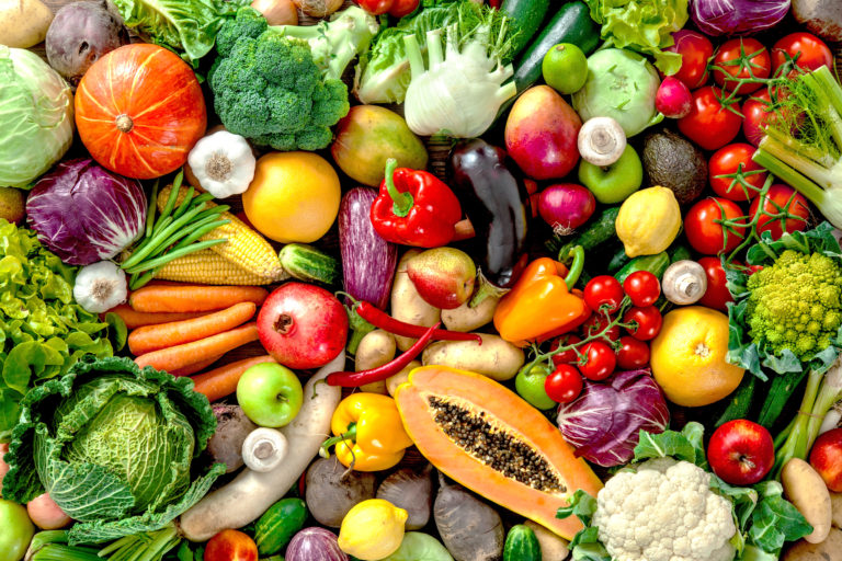 Pět porcí ovoce a zeleniny denně? V Česku jen výjimečně
